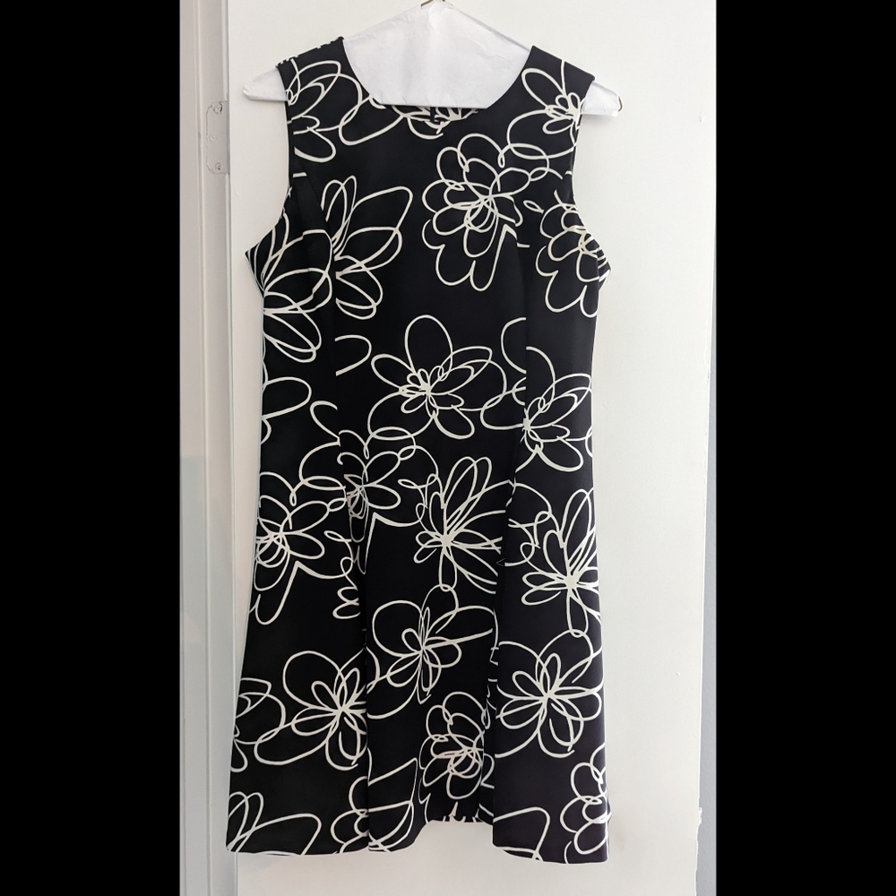 DKNY Sleeveless Fit and Flare Dress - Picture 4 of 5
